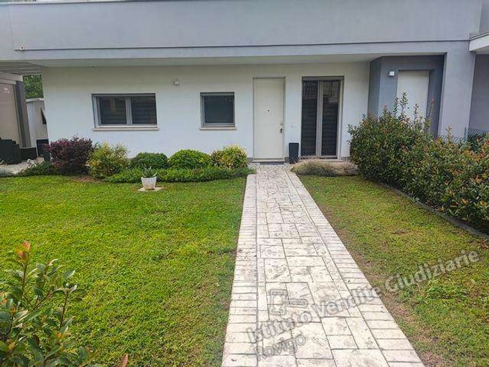 Casa quadrilocale in vendita in Via Don Minzoni n N, Centro, Lendinara