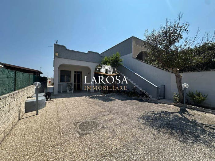 Casa con 5 locali in vendita in Via Sant'Elena, San Foca, Melendugno