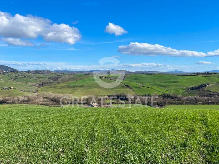 Casa con 6 locali in vendita in Montalcino