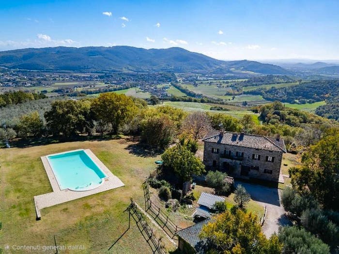 Casa con 6 locali in vendita in Via Toppello, Corciano
