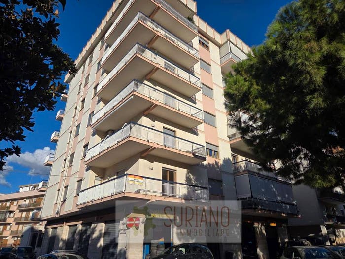 Appartamento quadrilocale in vendita in Piazza Santissima Trinità, Inps Trinità, Andria