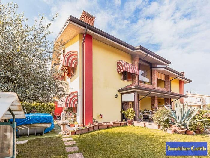 Casa con 5 locali in vendita in Vigasio