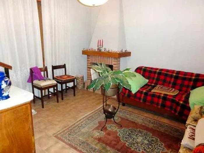 Casa con 6 locali in vendita in Montezemolo