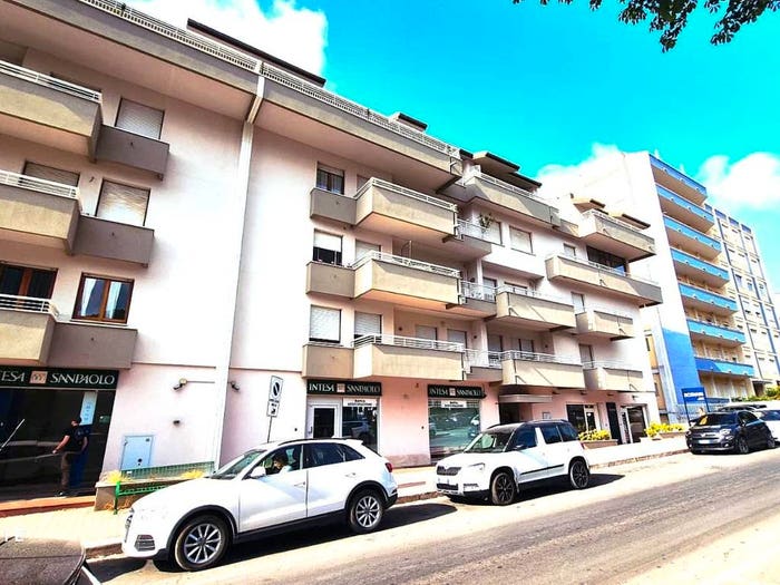 Appartamento con 6 locali in vendita in Viale Europa, Centro, Alcamo