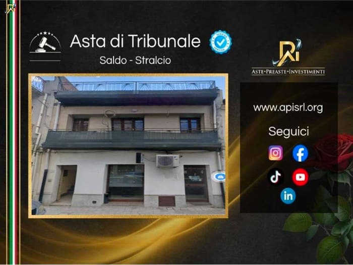 Appartamento trilocale in vendita in Via umberto i, Centro, Roccalumera