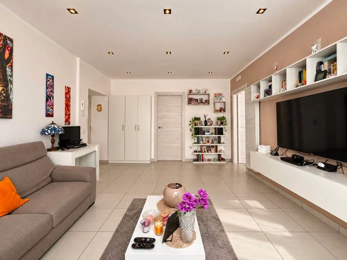 Appartamento trilocale in vendita in Via Gioacchino Rossini, Vomero, Napoli