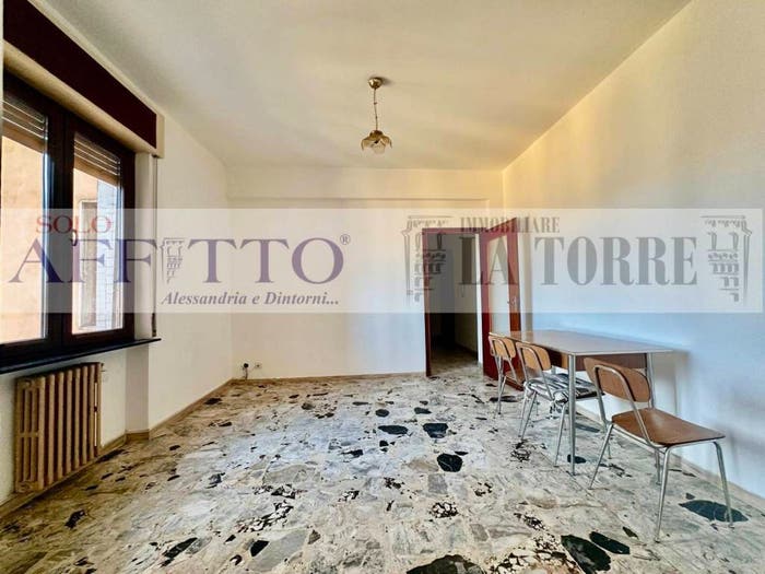 Appartamento trilocale in vendita in Via Ovada, Novi Ligure