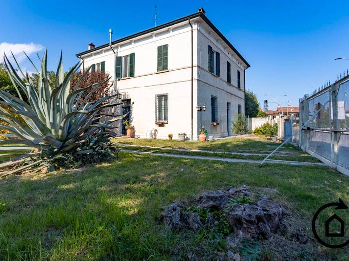 Casa con 6 locali in vendita in Via Godo Vecchia, Centro, Russi