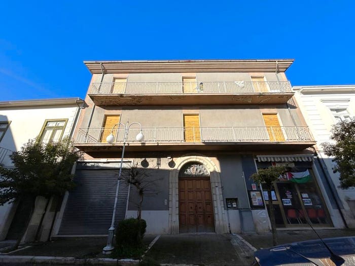Appartamento con 6 locali in vendita in Via Roma, Bonito