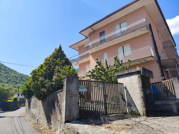 Casa con 6 locali in vendita in Via Piagge, Centro, Supino