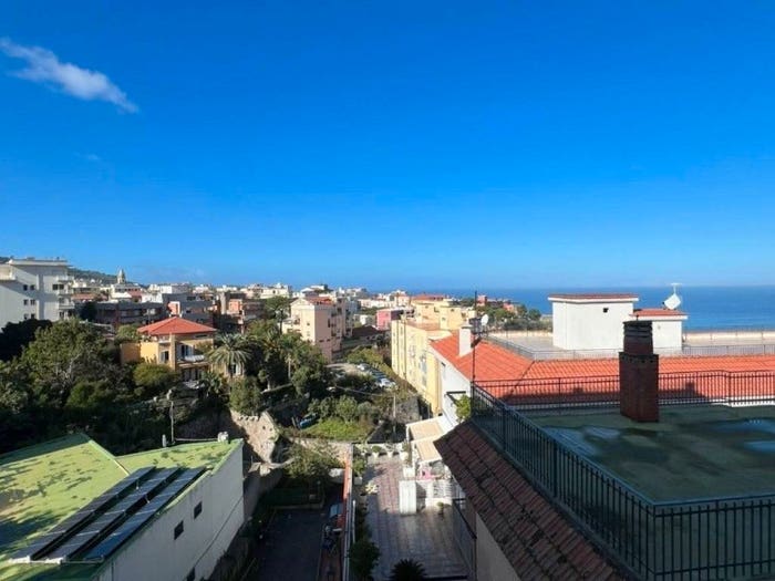 Appartamento bilocale in vendita in Centro, Vico Equense