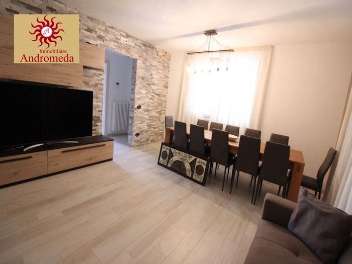 Casa con 5 locali in vendita in Via Giuseppe Mazzini, Centro, Forte dei Marmi