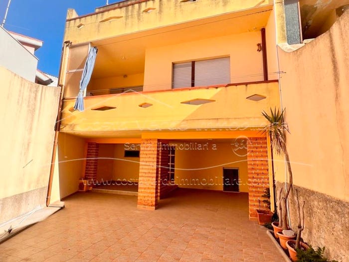 Casa trilocale in vendita in Via Roma, Centro, Arbus