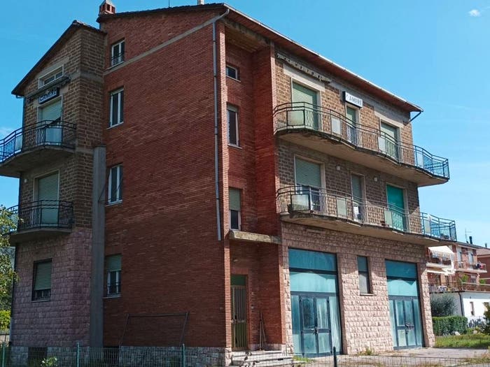 Casa con 6 locali in vendita in Via Los Angeles, Santa Maria degli Angeli, Assisi