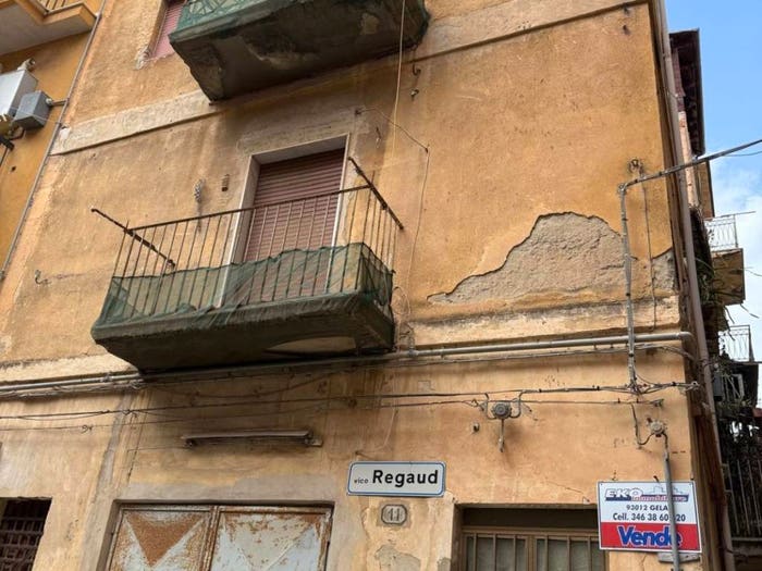 Casa con 5 locali in vendita in Via Battesimo, Centro, Gela