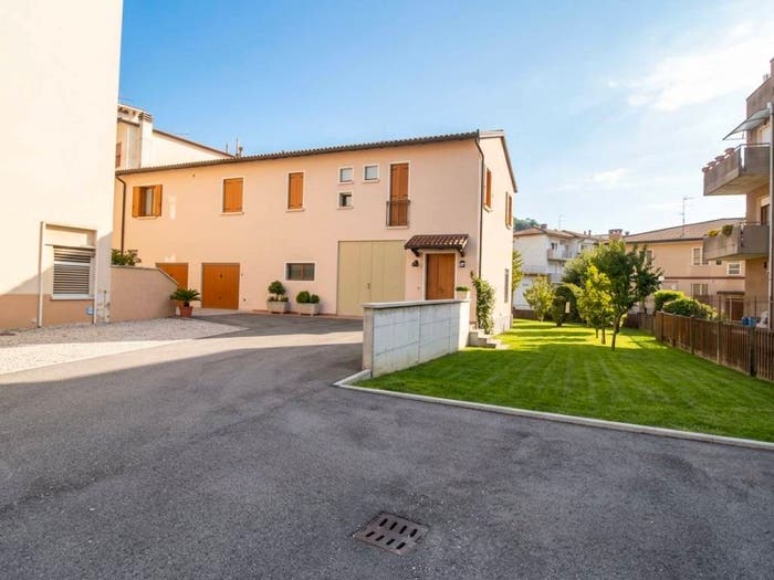 Casa con 5 locali in vendita in Via Roma, Centro, Castelgomberto
