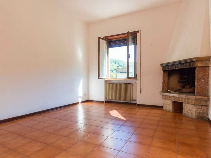 Appartamento con 5 locali in vendita in Via Burani, Salcedo
