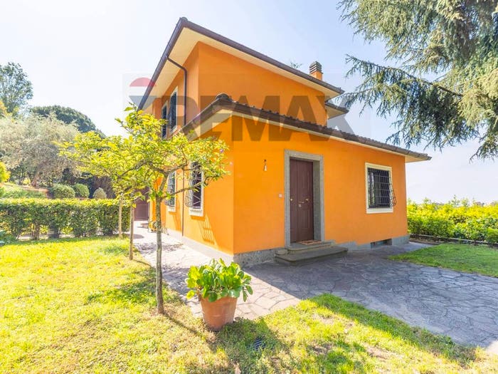 Casa con 6 locali in vendita in Via Dei Laghi, Castagnole Due Santi, Marino