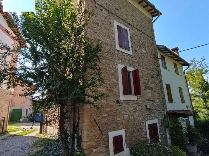Casa con 6 locali in vendita in Via Paderna di Sotto, Neviano degli Arduini