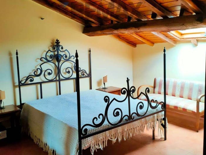 Casa con 6 locali in vendita in via Luigi Capuana, Sant'Alfio