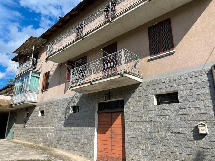 Casa con 6 locali in vendita in Località San Martino Strada Vassa, Centro, Cossano Belbo