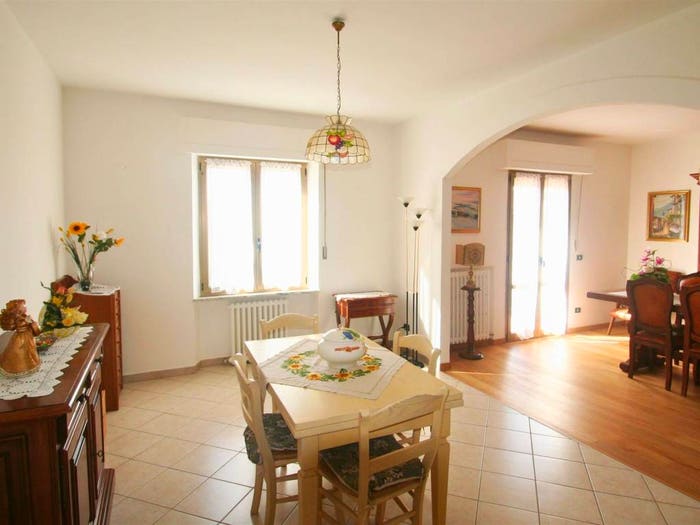 Appartamento trilocale in vendita in Via della Fratta, Centro, Castiglione d'Orcia