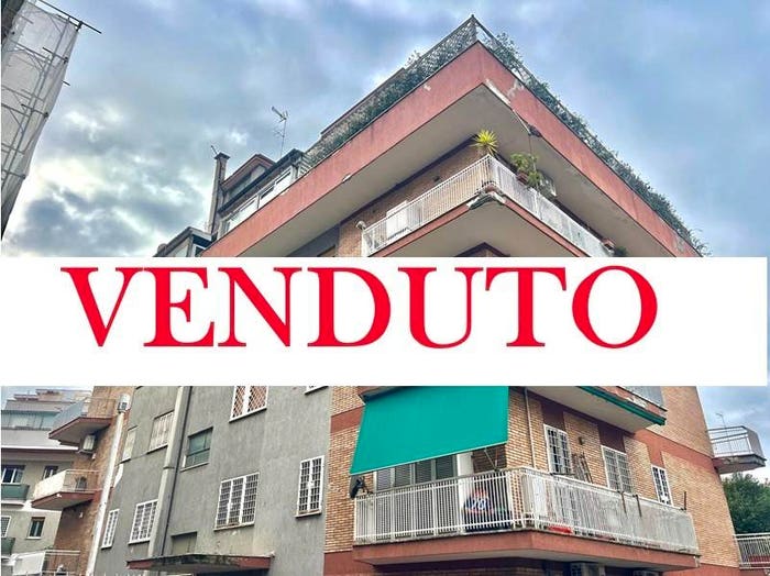 Appartamento trilocale in vendita in Via Cogoleto, Gemelli Pineta Sacchetti, Roma