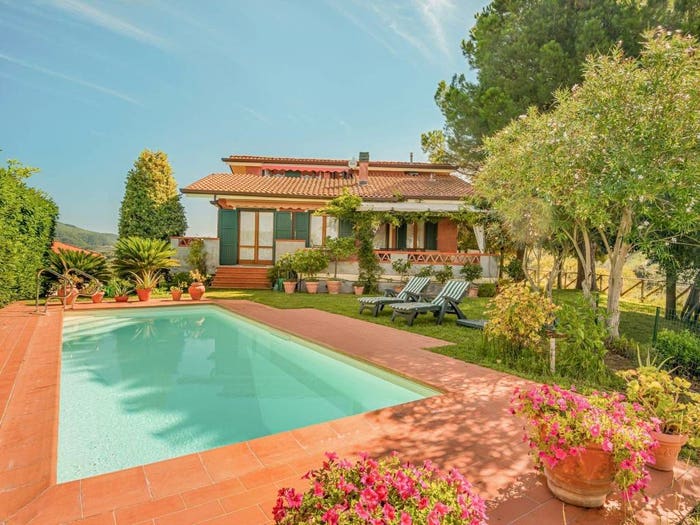 Casa con 6 locali in vendita in Via del Palazzetto, Pieve a Elici Montigiano Gualdo, Massarosa