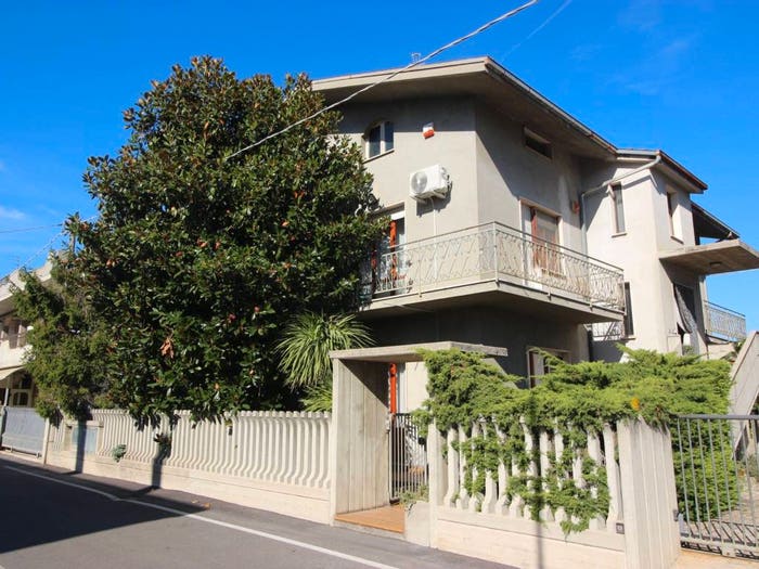 Casa con 6 locali in vendita in Via dei Tigli, Contrada dei Tigli Via degli Oleandri, Alba Adriatica