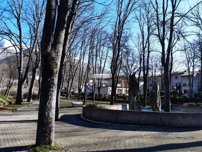 Casa quadrilocale in vendita in Centro, Cantiano