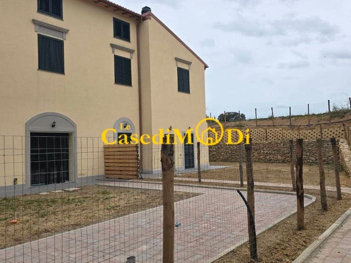 Appartamento quadrilocale in vendita in Cisternino, Livorno
