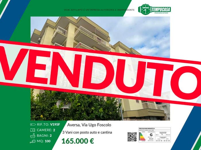 Appartamento trilocale in vendita in Via Ugo Foscolo, Aversa