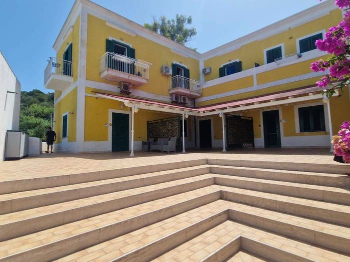 Casa con 6 locali in vendita in Via Contrada Sandolo, Le Forna, Ponza
