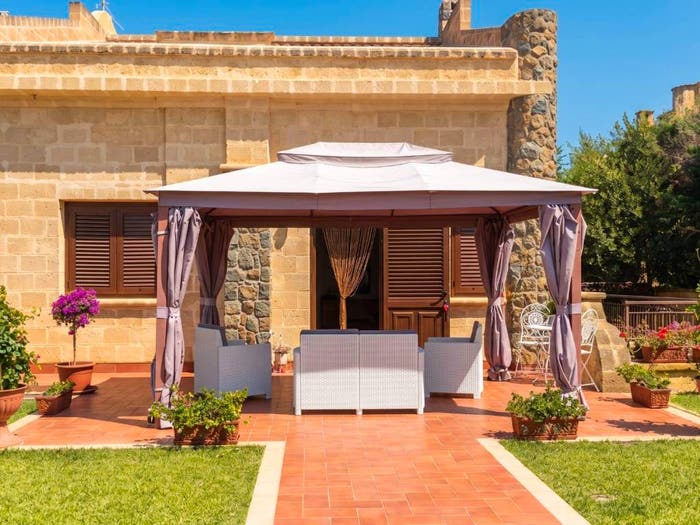 Casa con 6 locali in vendita in Via La Maddalena, Mazzaforno, Cefalù