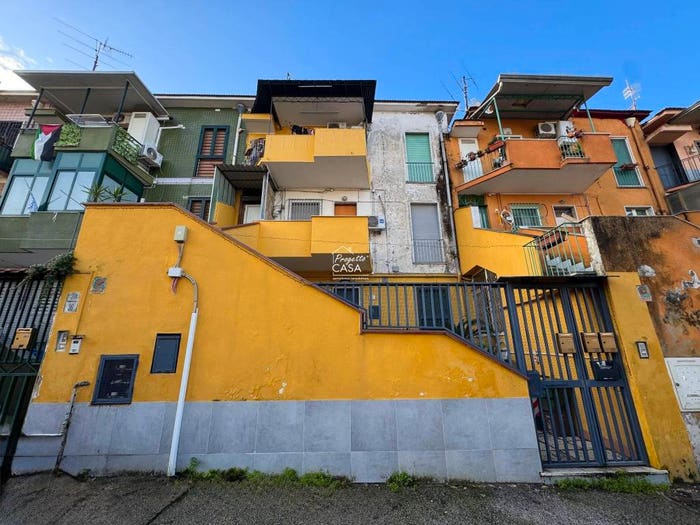 Appartamento trilocale in vendita in Via Lago Patria, Ponticelli, Napoli