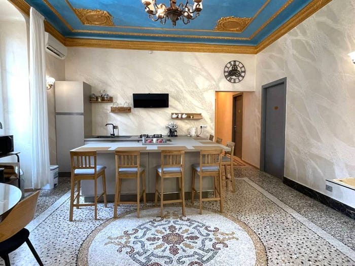 Appartamento con 6 locali in vendita in Via di Fassolo, Dinegro, Genova
