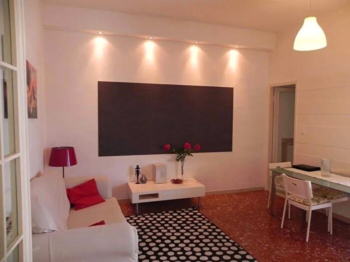Appartamento con 5 locali in vendita in Viareggio