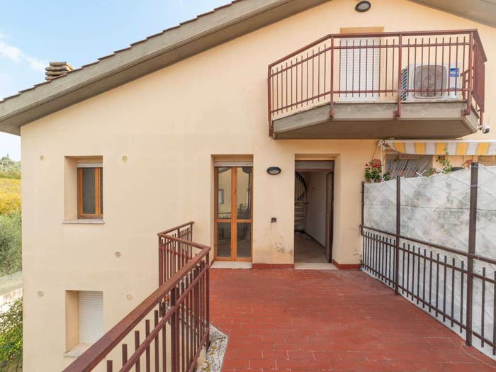 Appartamento con 5 locali in vendita in Via Giuncheto, Stazione Sant'Angelo Cinigiano, Montalcino