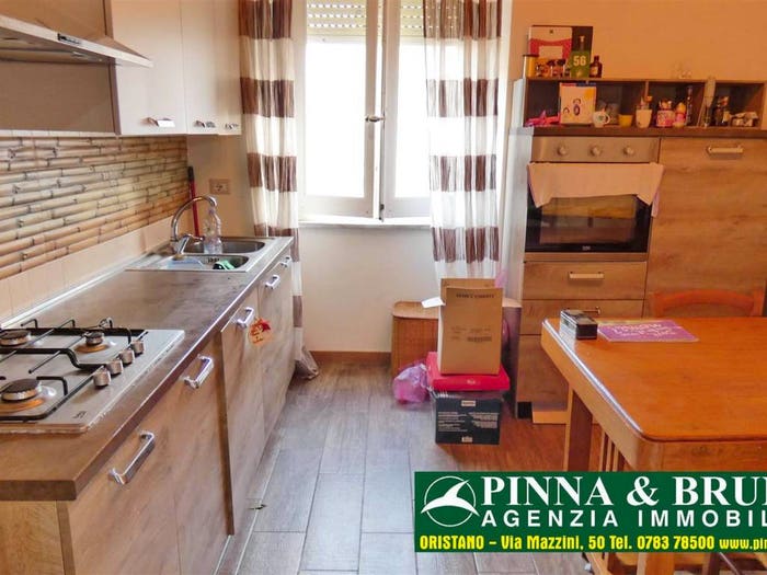 Appartamento con 6 locali in vendita in Centro, Oristano