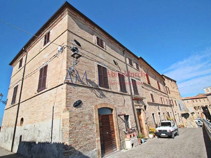 Casa con 6 locali in vendita in Via Brunforte, Centro, Massa Fermana