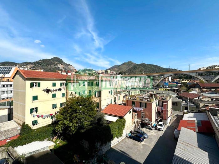 Appartamento bilocale in vendita in Via Borzoli, Sestri Ponente, Genova