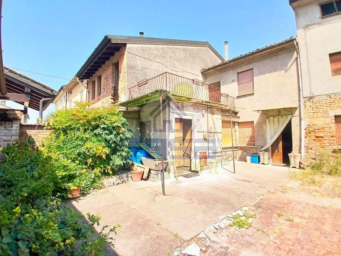 Casa quadrilocale in vendita in Via Mazzini, Centro, Torre de' Picenardi