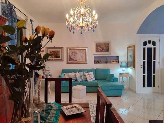 Casa con 6 locali in vendita in Viale Himera, Campofelice di Roccella