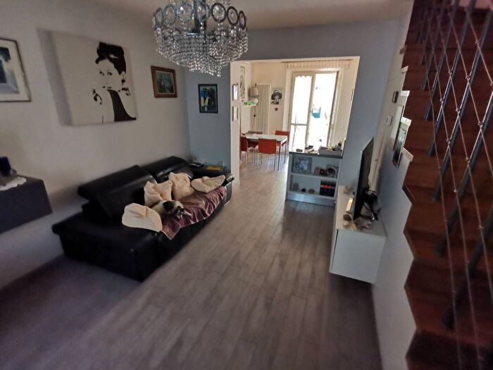 Casa trilocale in vendita in Via Siro Lupieri, Pantano, Pesaro