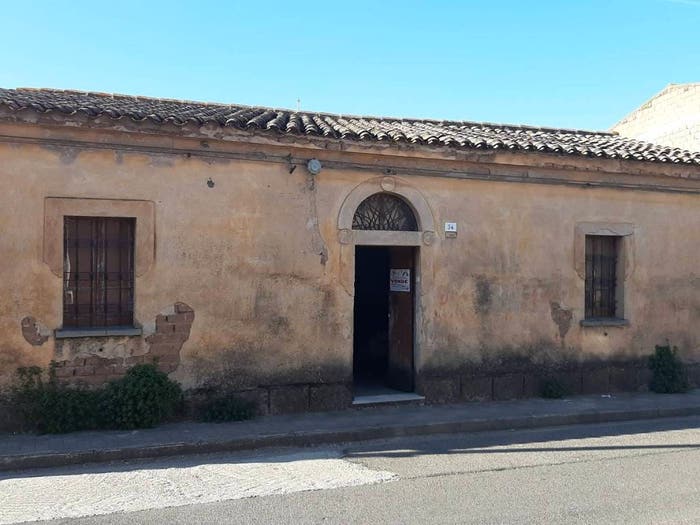 Casa con 6 locali in vendita in Via Roma, Baratili San Pietro