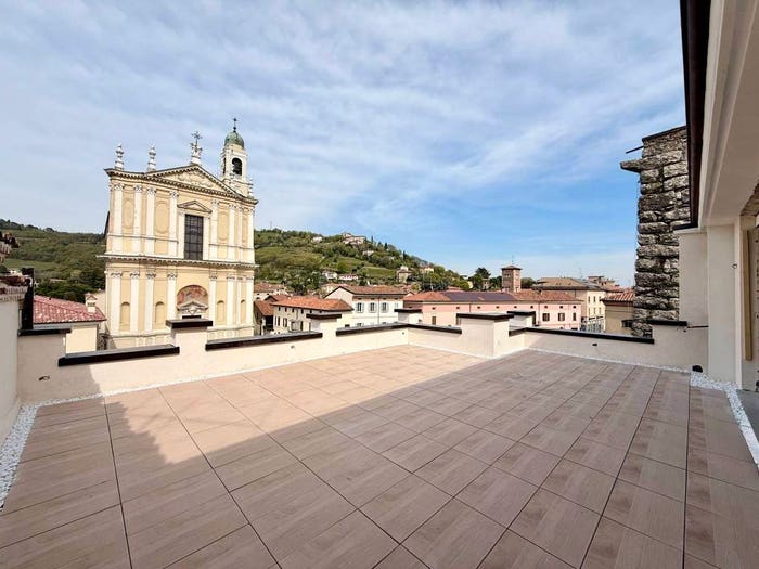 Appartamento bilocale in vendita in Piazza Luca Marenzio, Coccaglio