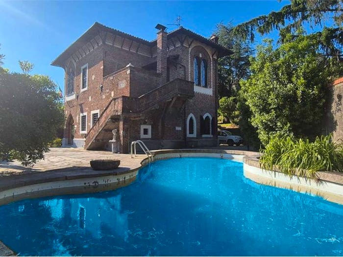 Casa con 6 locali in vendita in CARPANETO, Mignanego