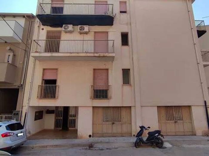 Appartamento con 6 locali in vendita in Via Romagna No Number, Centro, Ispica