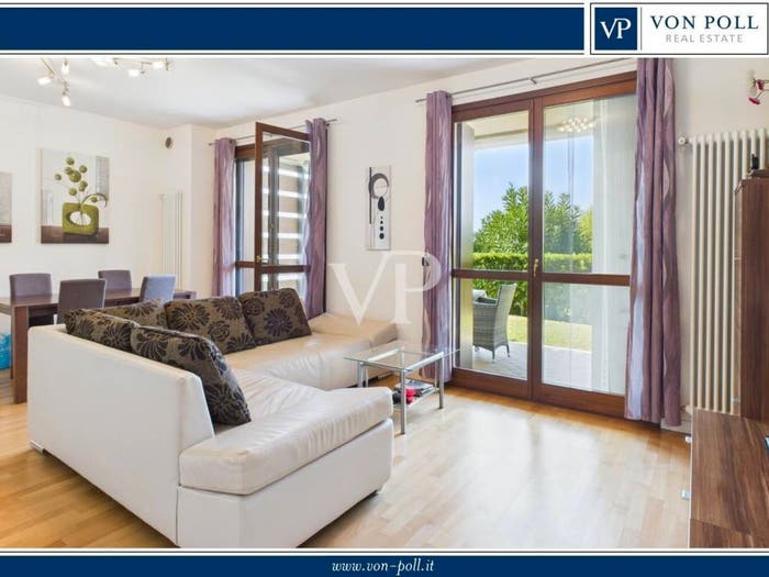 Appartamento trilocale in vendita in Via Molini, Centro, Bardolino
