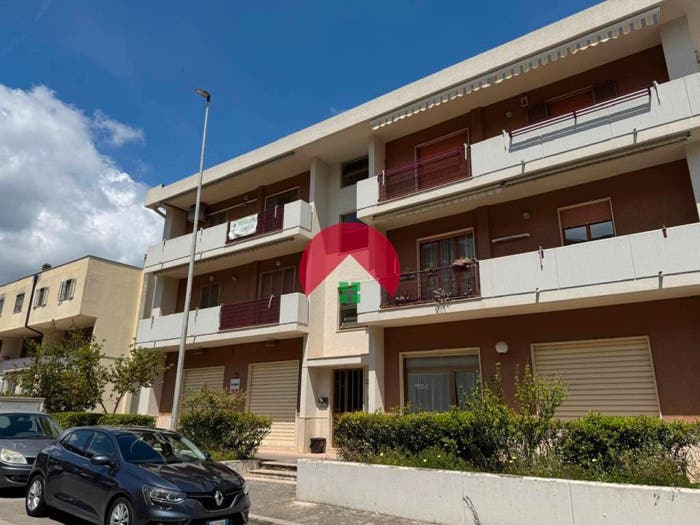 Appartamento con 6 locali in vendita in VIA GIULIO VERNE, Centro, Matera